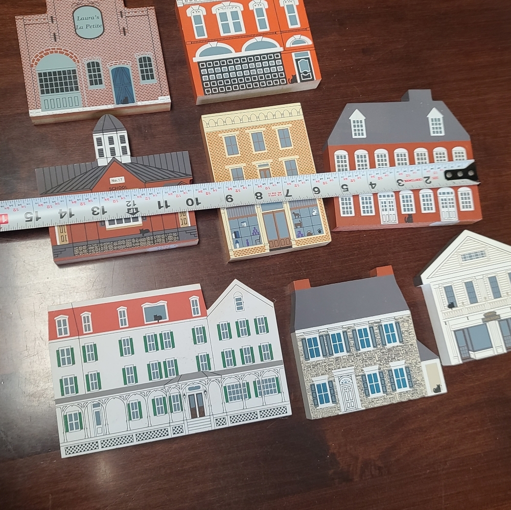 Large Lot Of Cat's Meow Decorative Wooden Houses - Picture 3 of 9